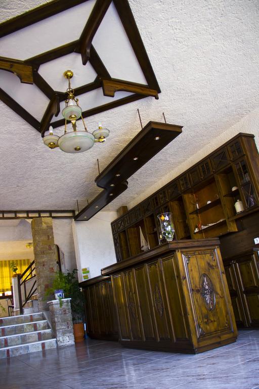Hesperia Hotel Karlóvaszi Kültér fotó