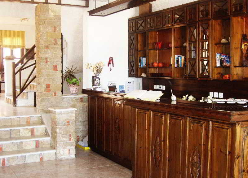 Hesperia Hotel Karlóvaszi Kültér fotó